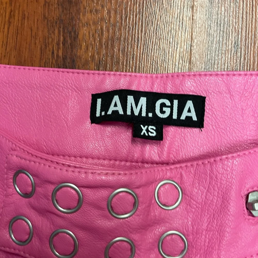 i.AM.GIÀ pink pants - Picture 3 of 3